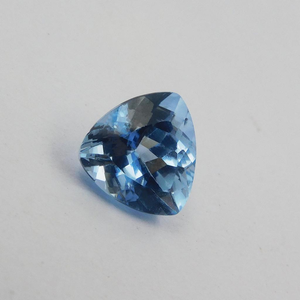 Natural Blue Sapphire Loose Gemstone 4.65 Ct Trillion Shape September Birthstone for Gem Collections