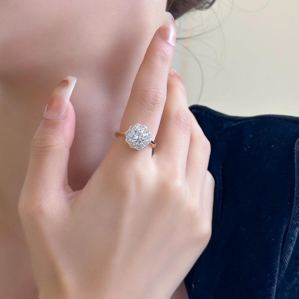 Geometrischer Kupferring mit Zirkonverzierungen, perfekt für den Alltag