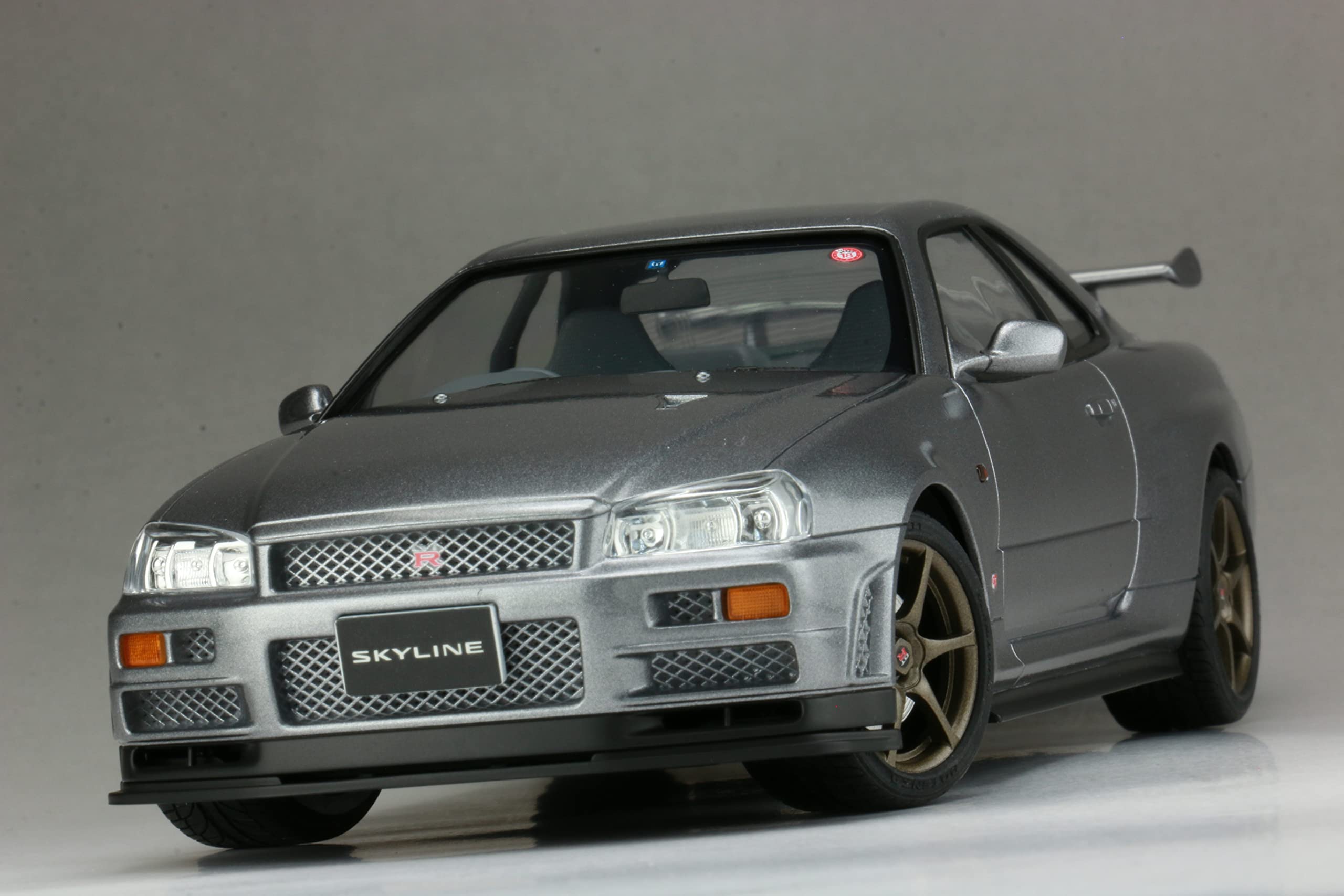 

1/24 Inch Up Disc Series No.285 Skyline GT-R V-spec II Nur (with NISMO front aero bumper) BNR34