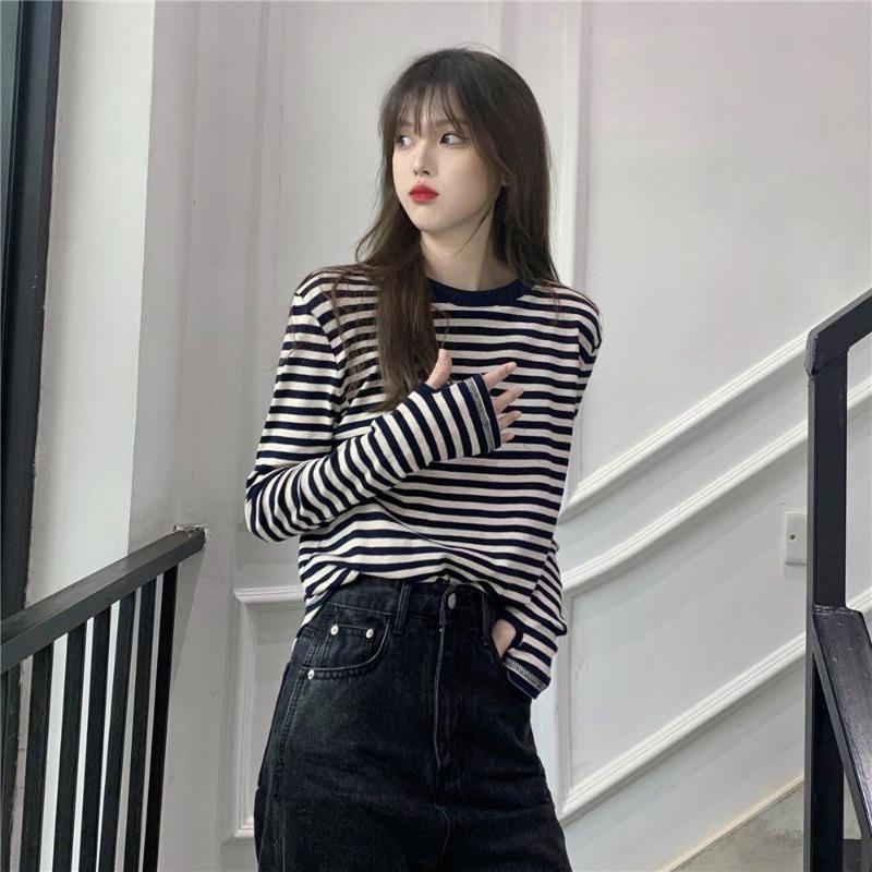 Large Size Striped Bottoming Shirt Long-sleeved T-shirt for Women in Autumn and Winter Fashionable and Versatile