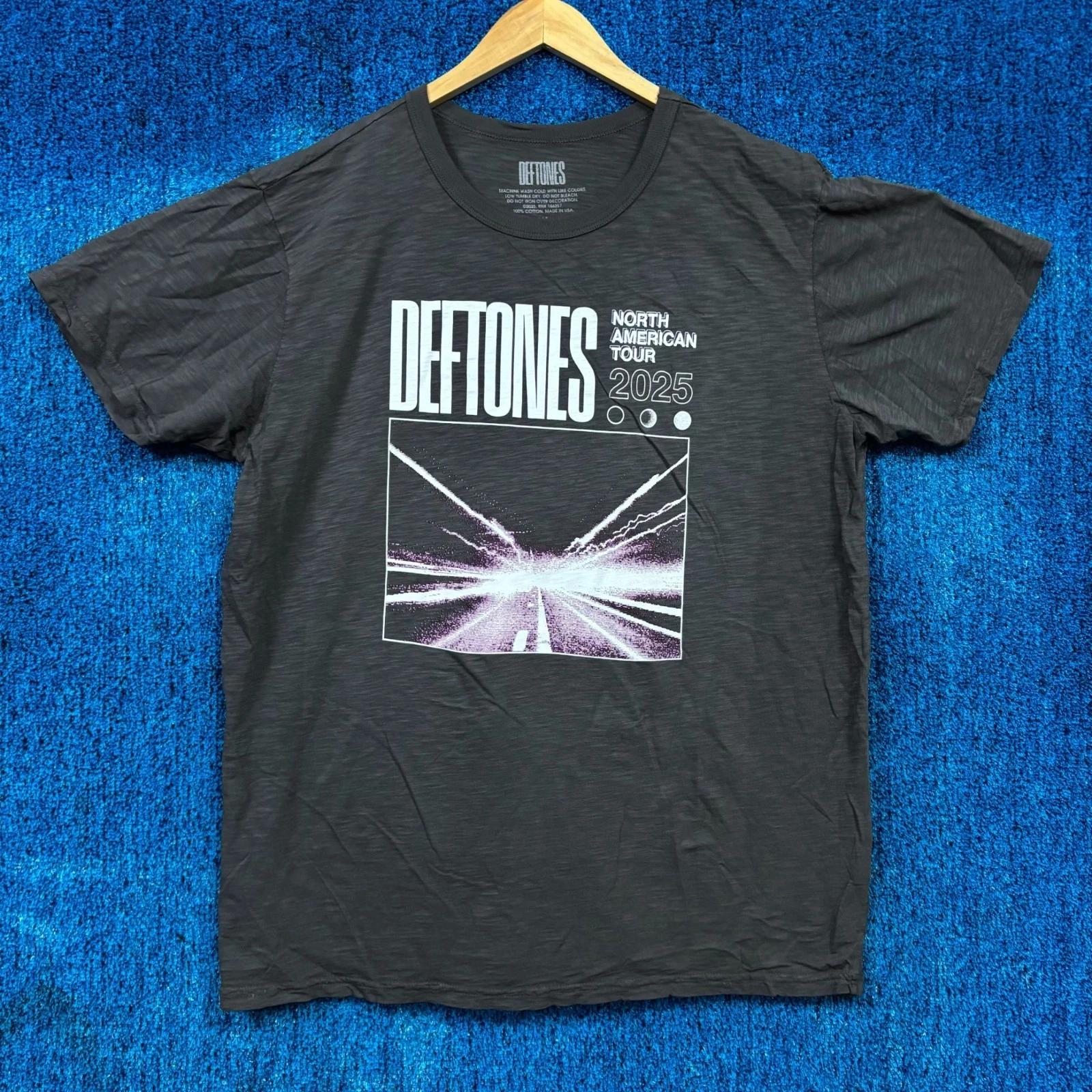 

Deftones 2025 North American Tour Dates Shoegaze Band Tee XL S