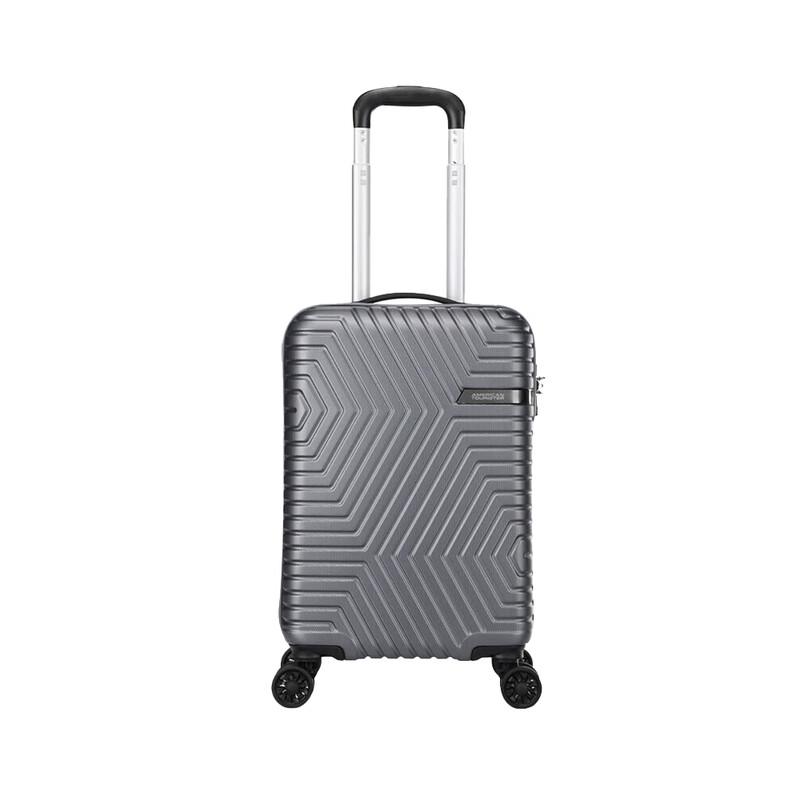 American Tourister DO8* Spinner Luggage