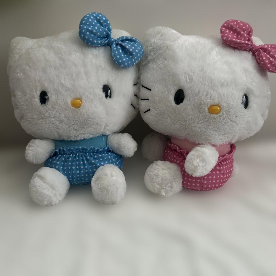 Hello Kitty stuffed animal set of 2