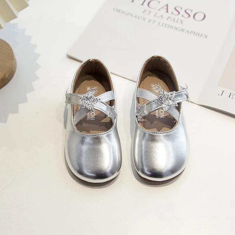 

2024 Детские кожаные туфли для девочек, осень, новая мода, корейский стиль, мягкие, удобные, повседневные, принцесса, универсальные танцевальные туфли 23