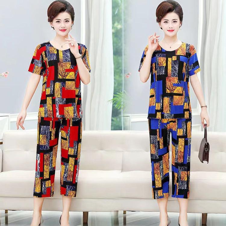 Autumn Ice Silk Two-Piece Set for Women: Loose, Elastic, Short Sleeve Homewear for Middle-Aged and Elderly