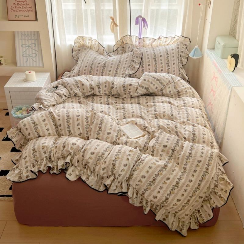 New Cream Lace Girl Powder Grid Korean Version Bed Four-piece Set Washed Cotton Double-layer Yarn Quilt Cover Dormitory