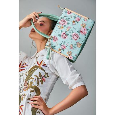 Handtasche mit Blumenmuster