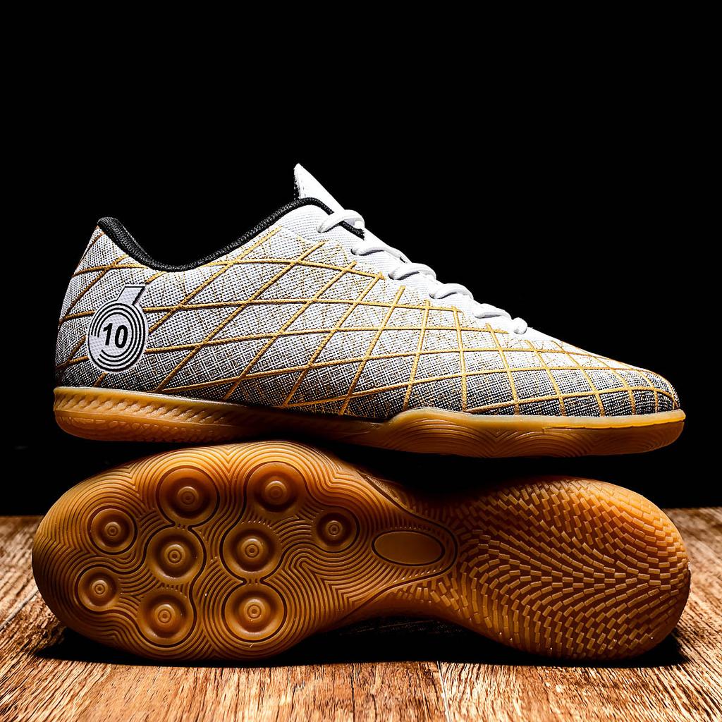 New Indoor Flat-soled Football Shoes Futsal Football Shoes Large Size Beef Tendon Sole Wooden Floor Training Football Shoes