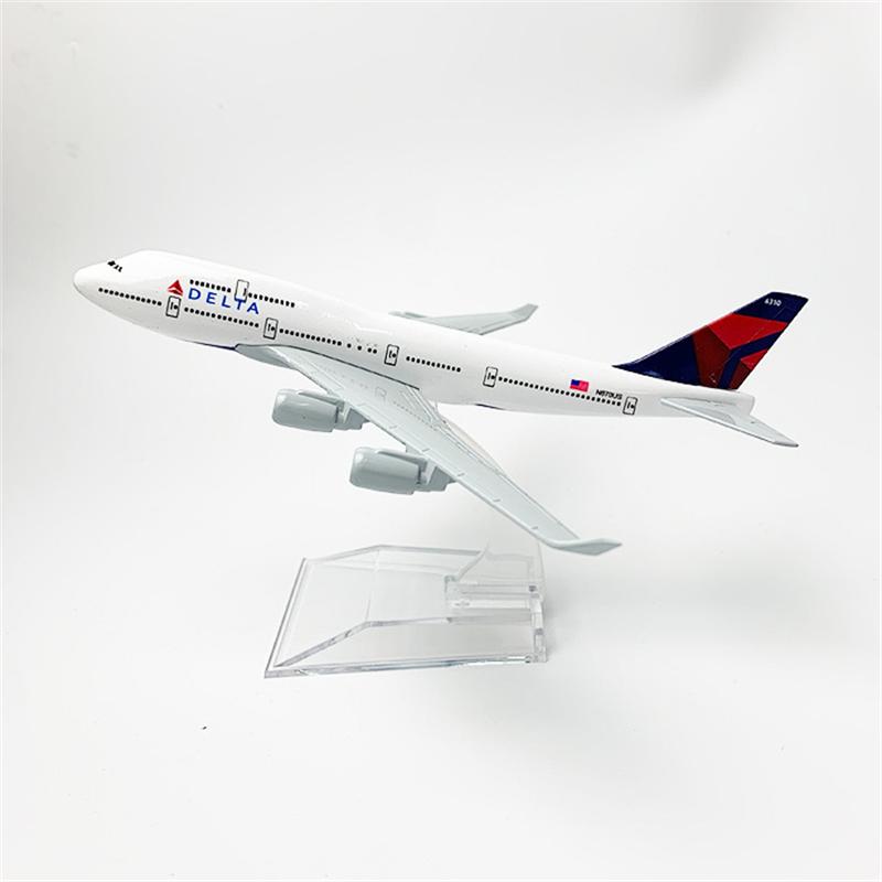 1/400 Scale 16cm Plane Delta Airways 747 Plane Toy Kids Souvenir Alloy Aircraft Aviation B747 Model Toy Decoration Children Gift