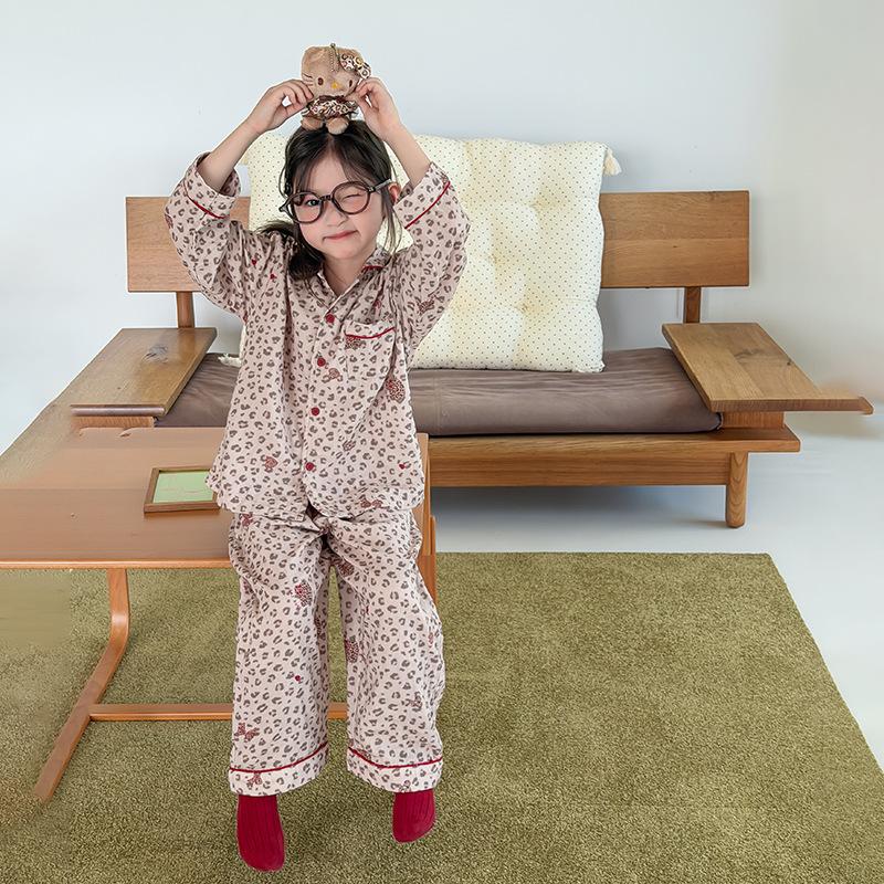 Soft 100 Percent Cotton Cute Cartoon Girls Long Sleeve Pajama Home Wear Set
