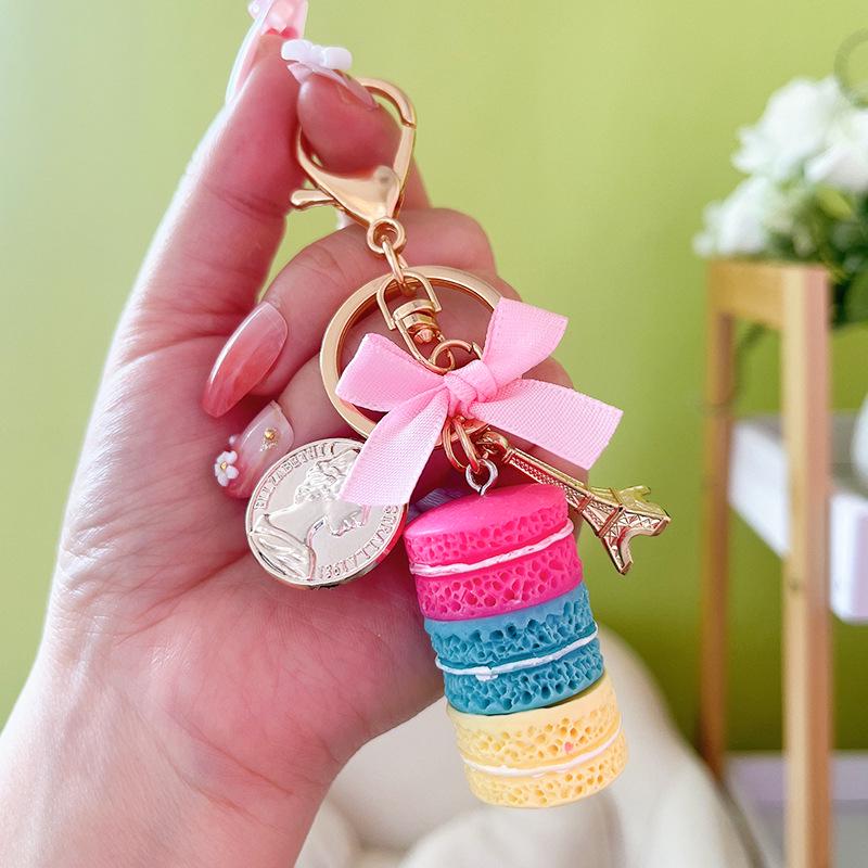 Exquisite Macaron Cake Keychain - Cute Couple Bag Charm, Stylish Car Pendant