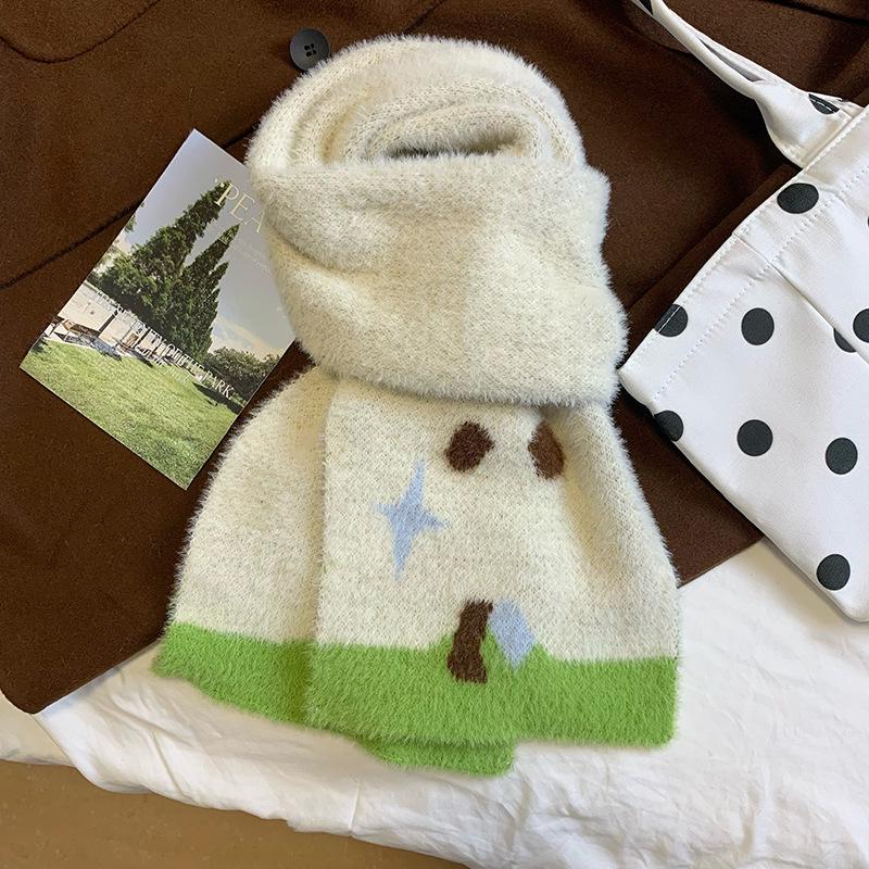 Cartoon Apple Core Knitwear: Cute Childlike Plush Scarf for Students & Couples - Warm Neck Gaiter for Autumn/Winter