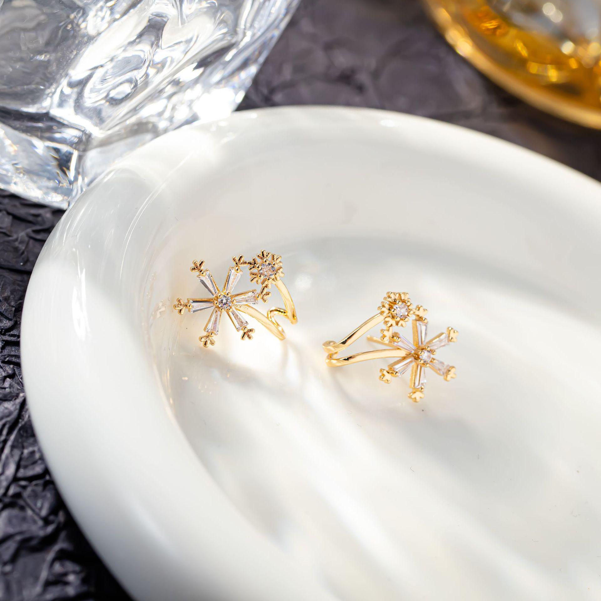 Korean Gold Plated Snowflake Zirconia Stud Earrings for Women - Elegant French Style