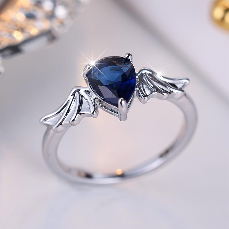 Simple Fashion Blue Water Drop Zircon Bat Finger Rings for Women Silver Color Party Jewelry Holiday Gifts