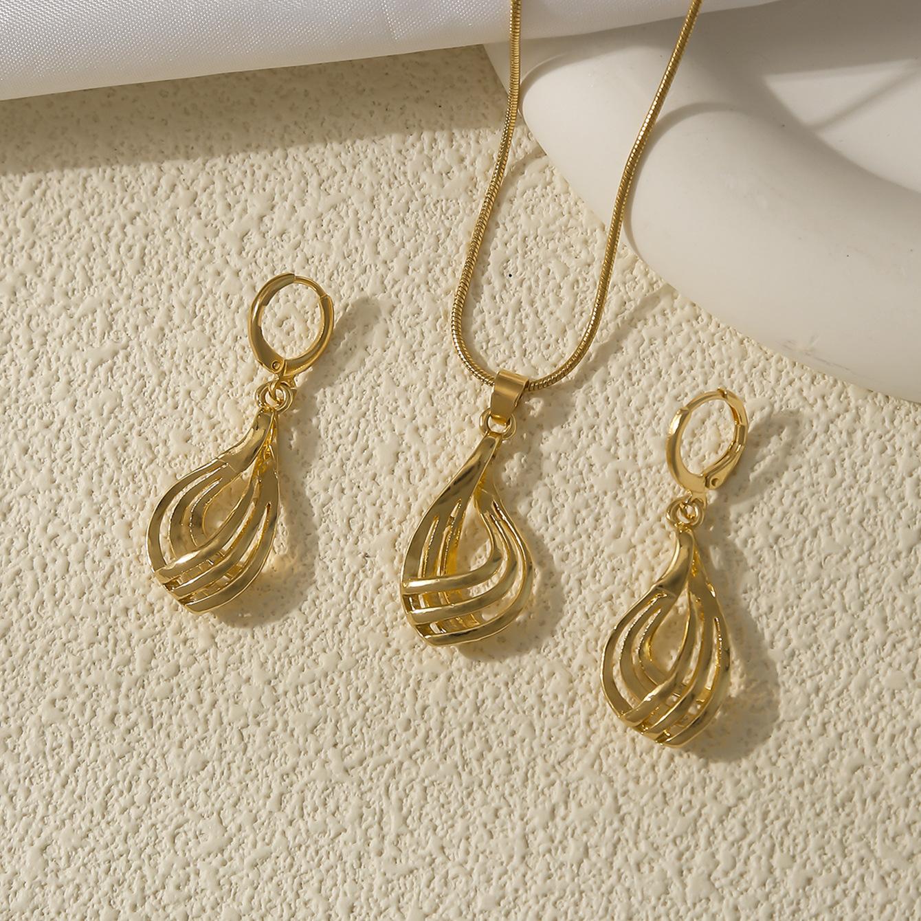 Explosive winding geometric line earrings with necklaces, jewelry sets, European and American foreign trade jewelry