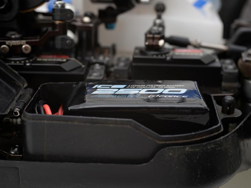 G-FORCE ICE LiPo 7.4V 2500mAh Bale-förmiger RC-Autoempfänger GFG104 (Offizielles japanisches Produkt)