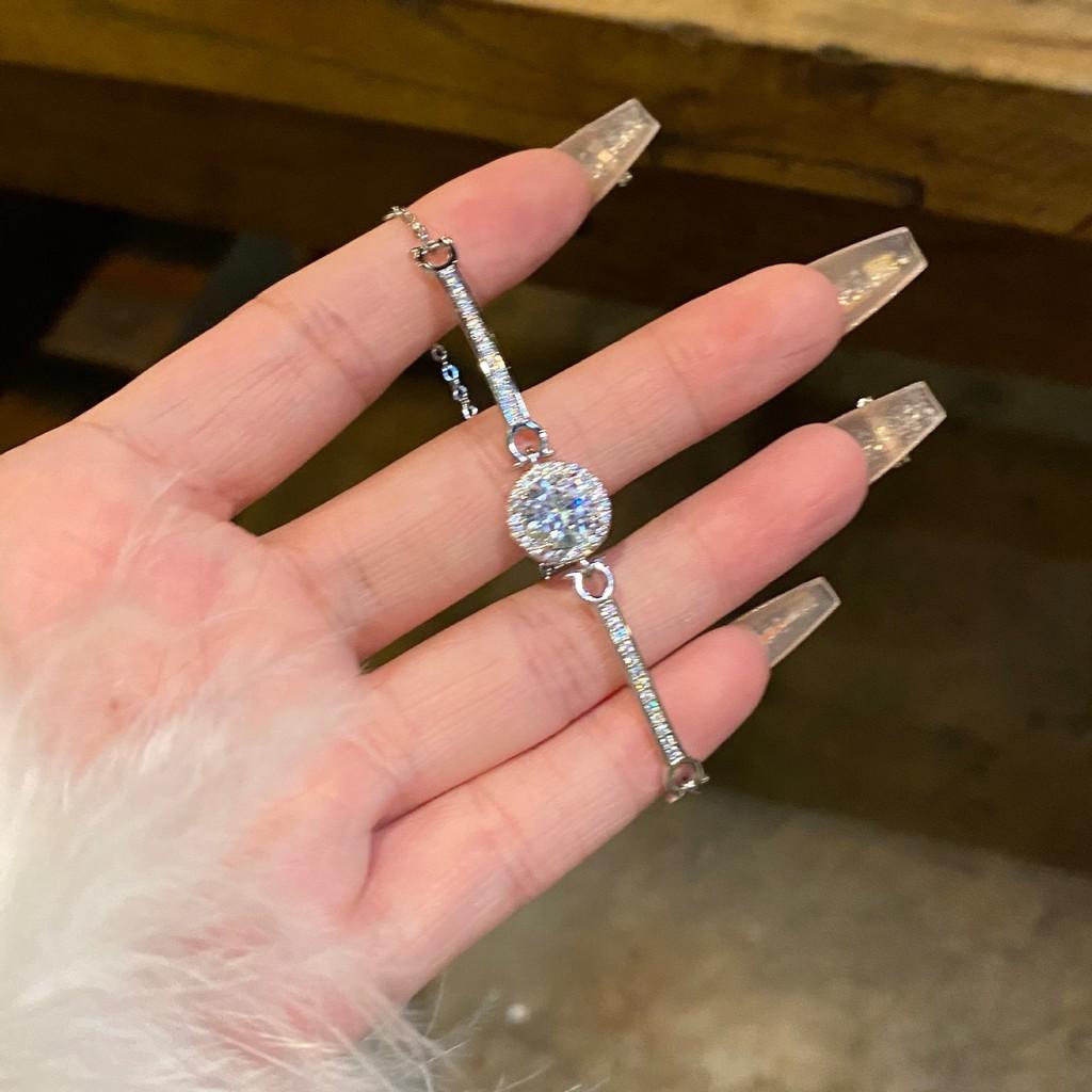 Fashionable Zircon Floral Bracelet In Gold Silver For Womens Casual And Formal Outfits