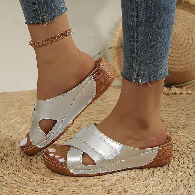 Fashion Silver Gold Platform Slippers Women Summer Hook Loop Wedges Rome Shoes Woman Med Heel Non-Slip Beach Shoes Sandals 2026