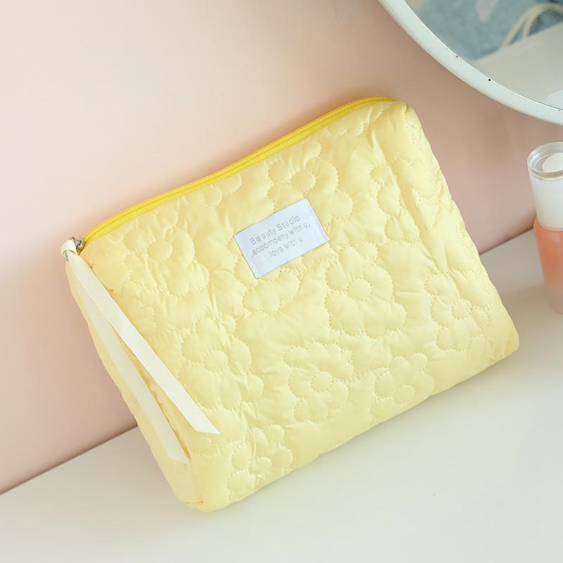 Flower Pattern Cosmetic Storage Bag Lightweight Travel Makeup Pouch For Girls