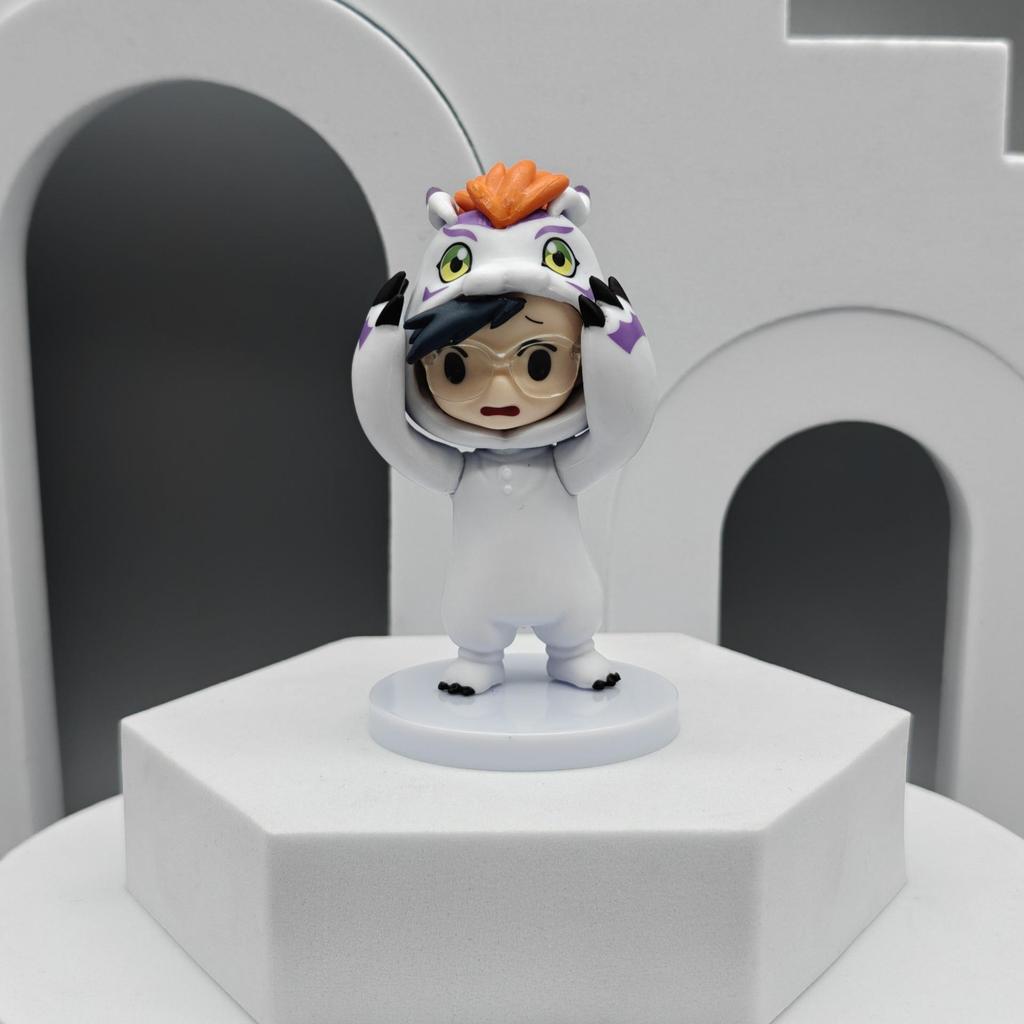 8 Digimon Figures: Taichi, Agumon, Hikari, Tailmon, Palmon, Patamon Models