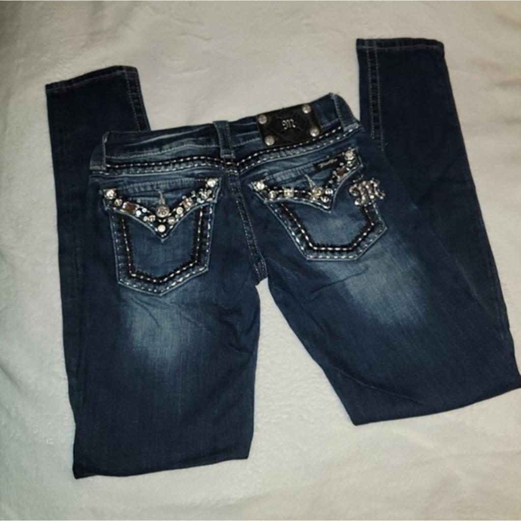 RogueWave Gothic Womens Diamond Embroidery Jeans Vintage Low Rise Flared Jeans Women Retro Y2k Baggy Denim Pants High Streetwear Trousers