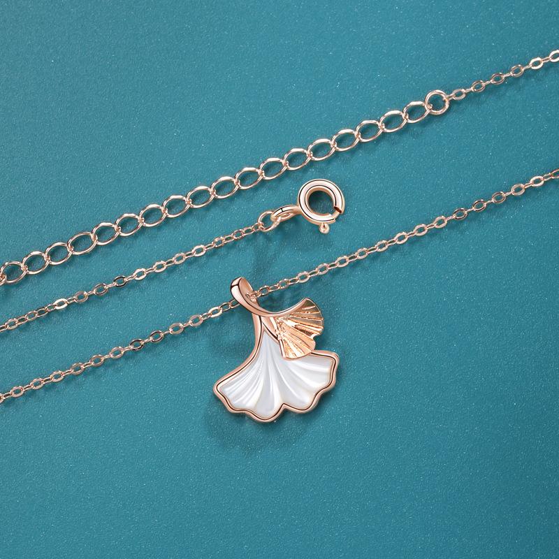 

Sansheng предлагает ожерелье из абрикосовых листьев для женщин, изысканную моду и универсальную подвеску высокого класса для женщин.