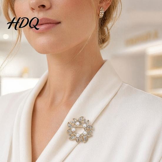 Lapel Pin Brooch Pin Faux Pearl Wreath Design with Rhinestones Inlaid Circular Flower Leaf Garland for Coats Shirts Bags Accessories Metal