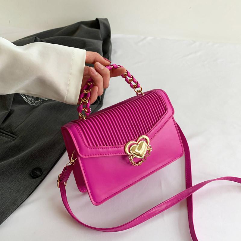 

Stylish Trendy Women s Shoulder Bag With Retro Chic Design For Fall Seasons фуксія