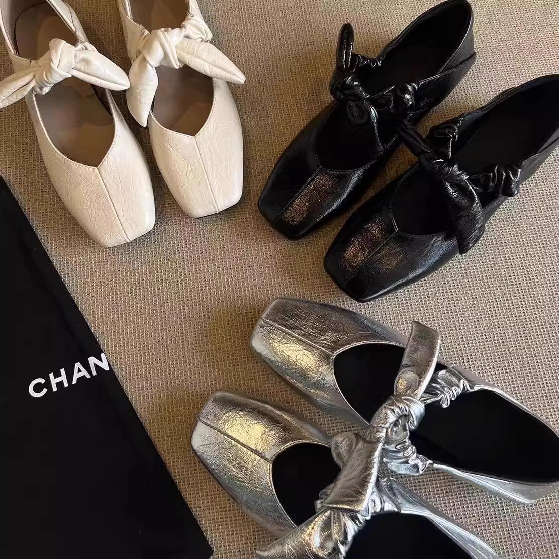 

Версия из коровьей кожи~ Весна 2025 новые туфли Мэри Джейн с серебристым бантом женская обувь квадратный носок открытый верх плоская подошва женские 40 чёрный