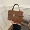 Portable Small Square Bag Women's 2025 Retro Women's Bag New Popular High-end Textured Messenger Bag Single Shoulder Fashion Bag