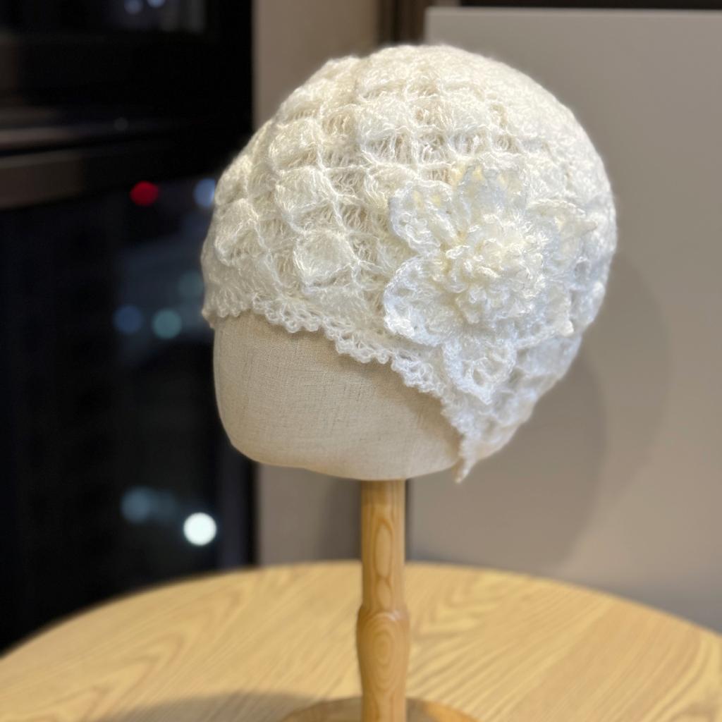 New Hat Women's Autumn and Winter Three Dimensional Flower Baotou Hat Japanese Handmade Crochet Warm Knitted Woolen Hat Melon Skin Hat