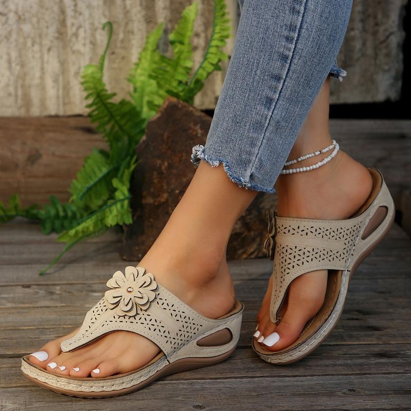 Thick-soled Flower Hollowed-out Toe Slippers Women's Slope Heel Wearing Flip-flops Beach Cool Slippers