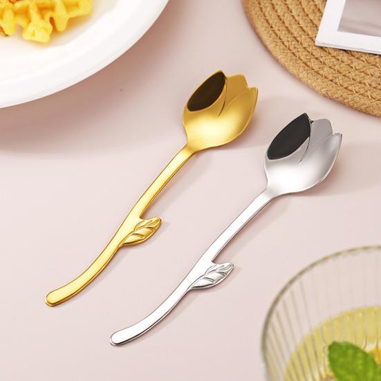 Kitchen Dining Accessory Tulip Shaped Stainless Steel Spoon, Long Handle Coffee Ice Cream Dishwasher Safe Spoon Dessert Serving with Hanging