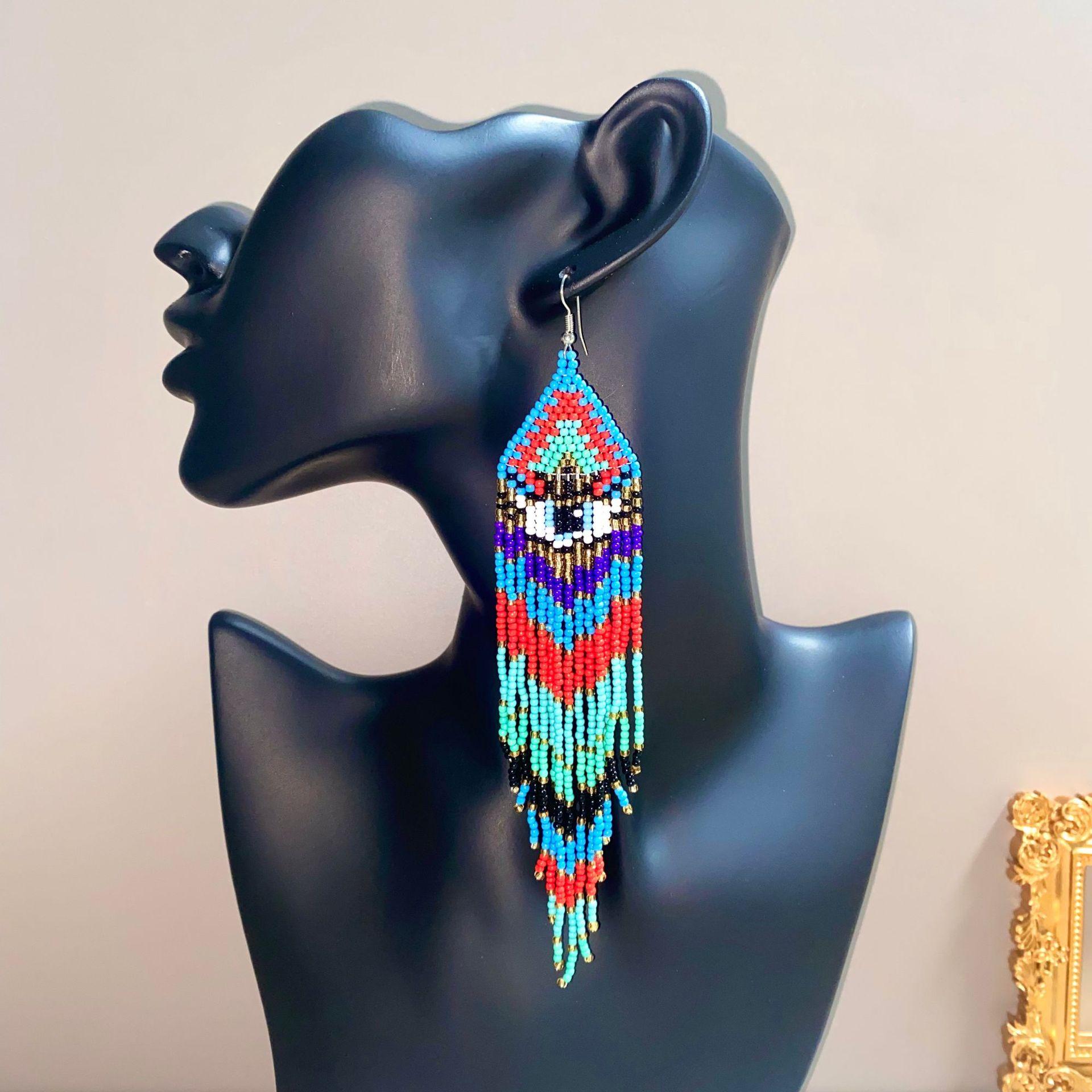 

Красочные серьги-кисточки из бисера ручной работы в богемном стиле темно-зеленого