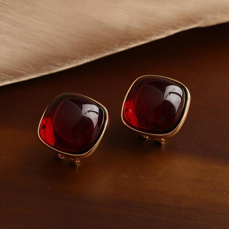 Boucles d'oreilles carrées en résine à clous avec effet frottis, boucles d'oreilles tempérament rétro français, boucles d'oreilles mode simples et haut de gamme