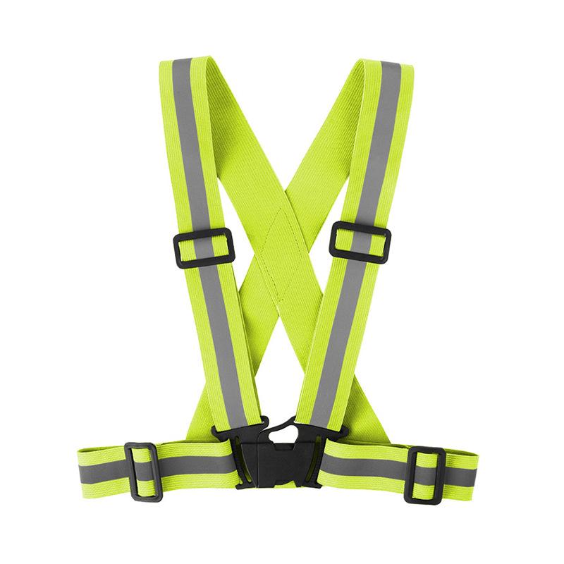 

Светоотражающие ремни и жилеты для бега и езды на велосипеде в ночное время