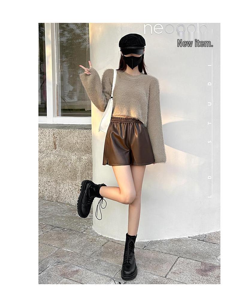 Черные шорты А-силуэта из искусственной кожи с высокой талией для женщин - Осенне-зимний стиль