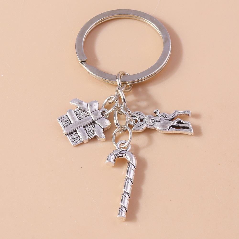 New Alloy Christmas Keychain Snowflake Elk Bell Key Rings Pendant for Christmas Women Girls Handbag Accessories DIY Jewelry Gift