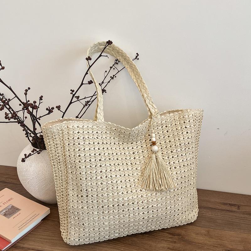 

New Spring Large Capacity Straw Simple Shoulder Bag Women Fashiable and Versatile Crossbody Bags for Beach Commuting Bag