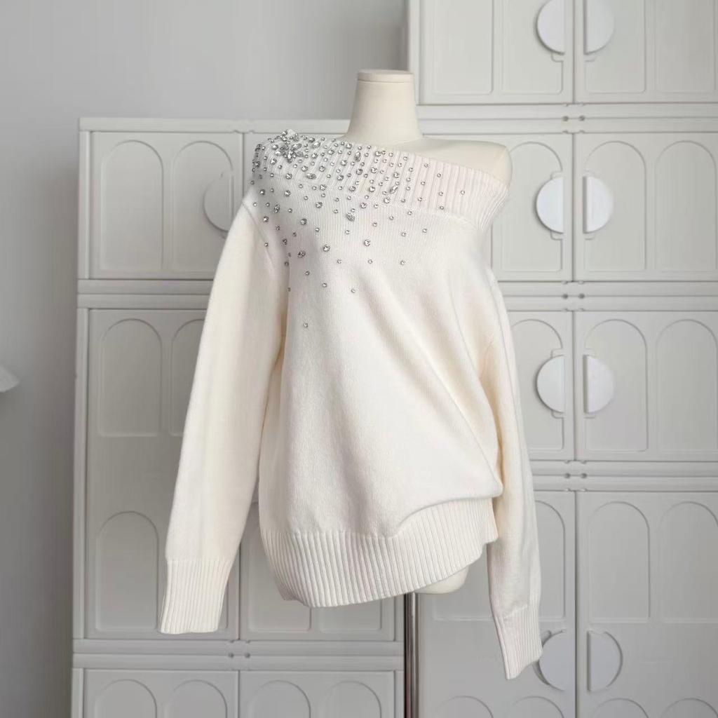 Stardust Shards Hot & Spicy Hot Dog One-Shoulder Diamond Mid-Neck Sweater