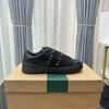 Sapatos brancos de sola grossa com rebites, sapatos casuais esportivos com cadarço versáteis para homens e mulheres, sapatos de skate casuais com combinação de cores para homens