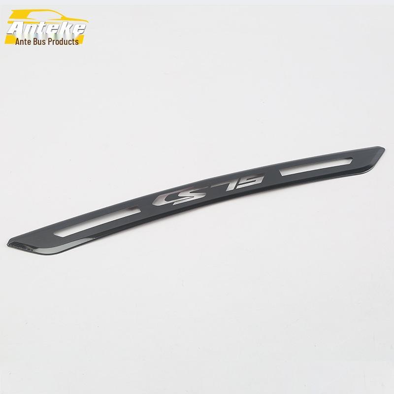 

CS75 Высоко расположенный стоп-сигнал с блестками и наклейка с предупредительным светом на заднее стекло