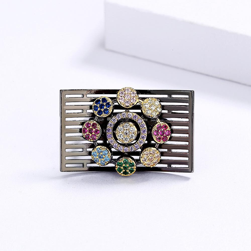 European and American Fashion Trend Black Gold Two Color Chrysanthemum Ring