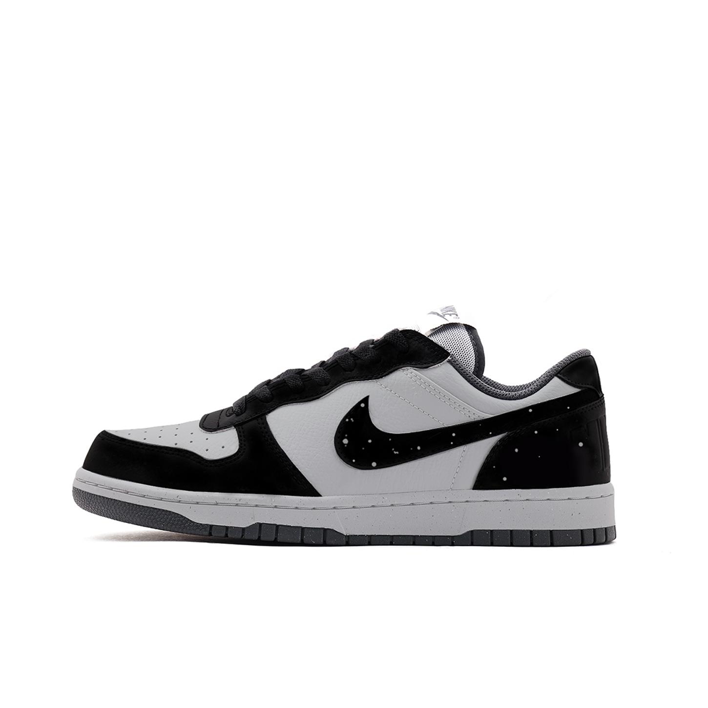 

Nike Dunk Coverage Abrasion Resistant Slip Resistant Low top Skateboard Shoes Unisex Gray 355152-017(Team59-) 44.5