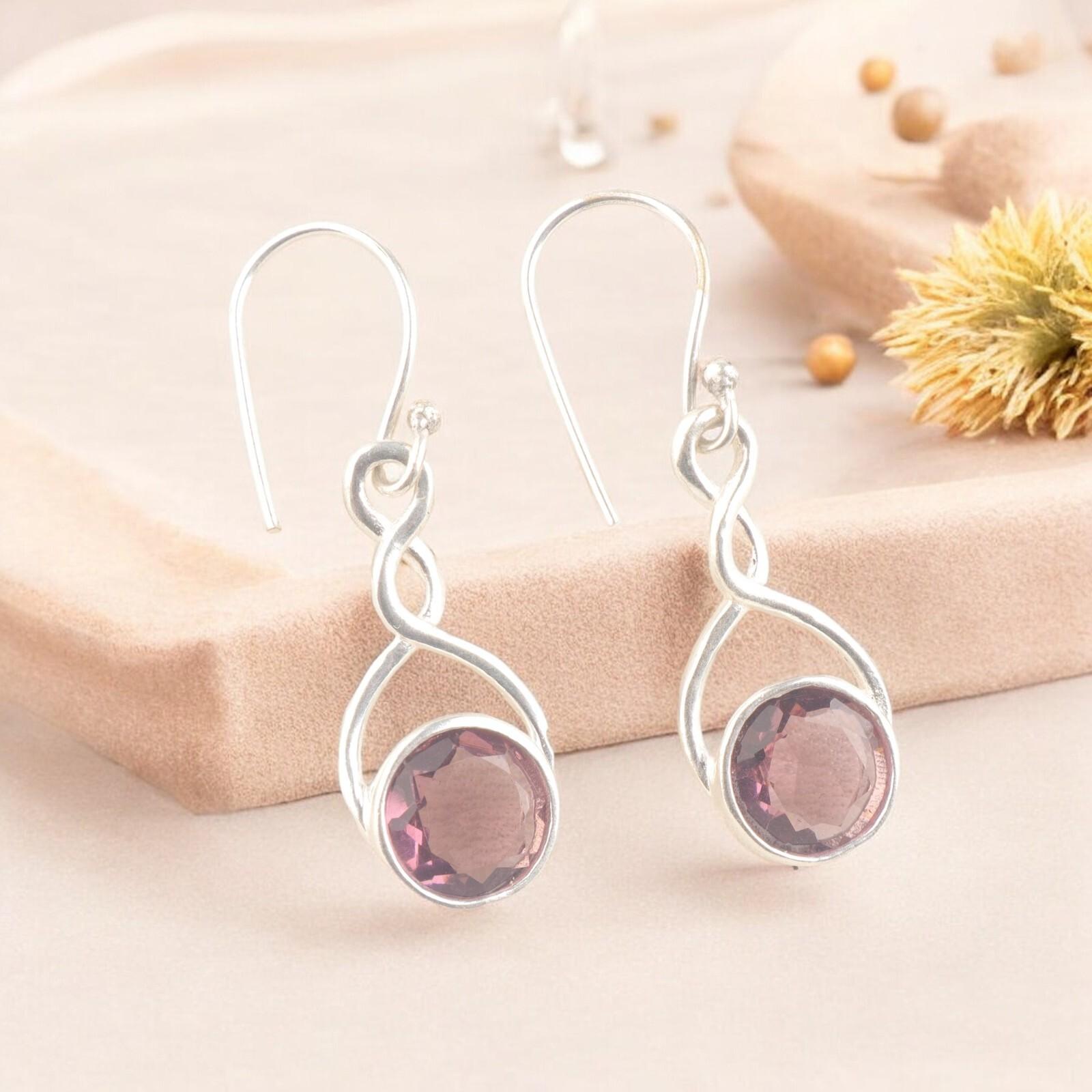 

Натуральный фиолетовый родолит, серебро 925 пробы, серьги ручной работы для нее CE-15-18