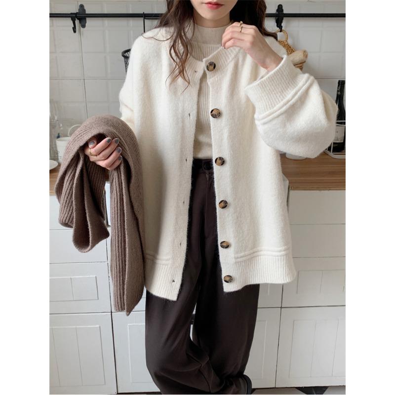 Solid color simple and versatile sweater jacket women's autumn and winter new loose casual lazy knitted cardigan top trendy