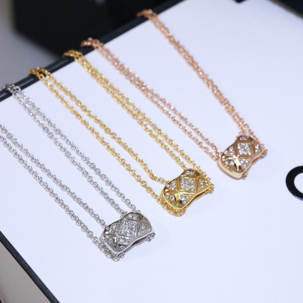 Necklace with diamond pattern and sub gold material, electroplated K gold circular single diamond design adjustable chain length, CNC process