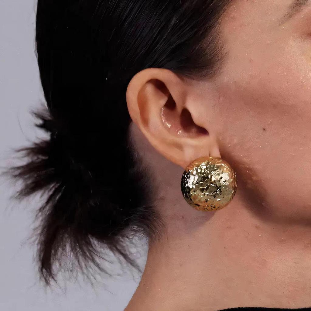 Retro Crushed Ice Sphere Stud Earrings - Unique, Versatile, Light Luxury Design for Women