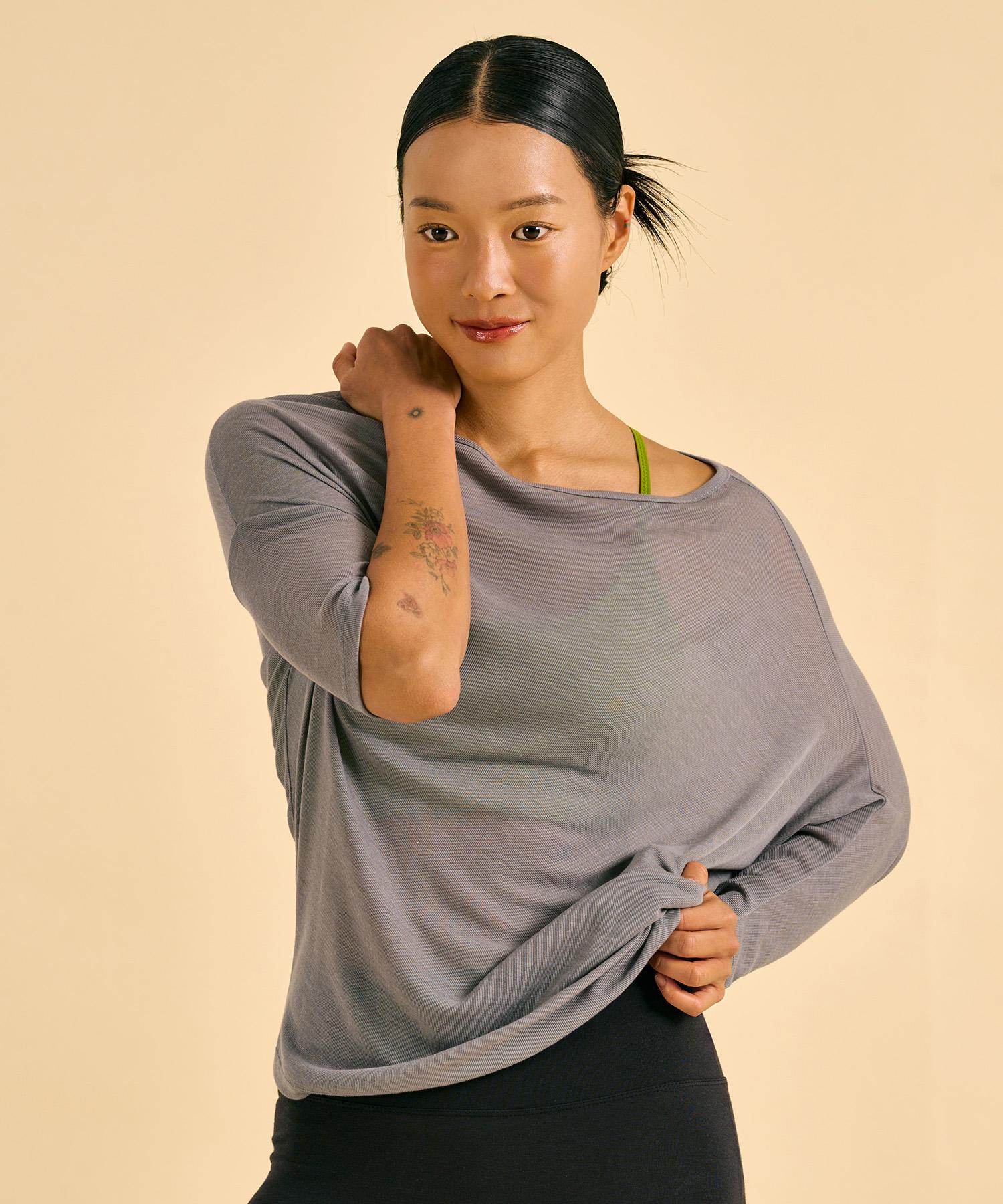 Diyani Isvara Cover Up T-Shirt (Classic Gray) Free
