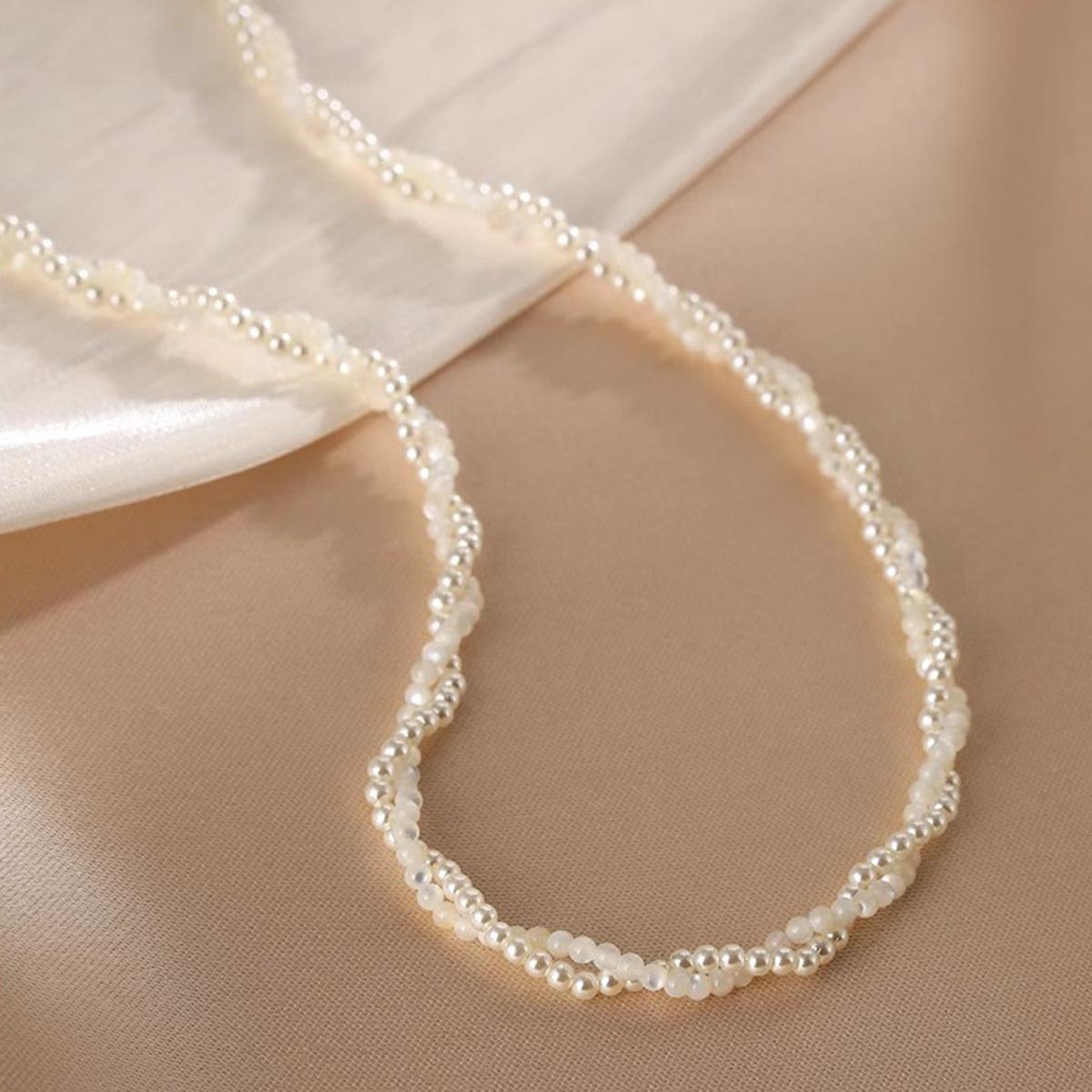 Double Stacked Pearl Necklace Exquisite Versatile Neck Chain Shell Beaded Collarbone Chain